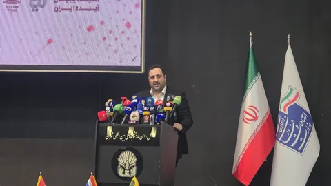 معاون فناوری وزارت ارتباطات: الکامپ امسال نماد تاب‌آوری ارتباطات کشور است