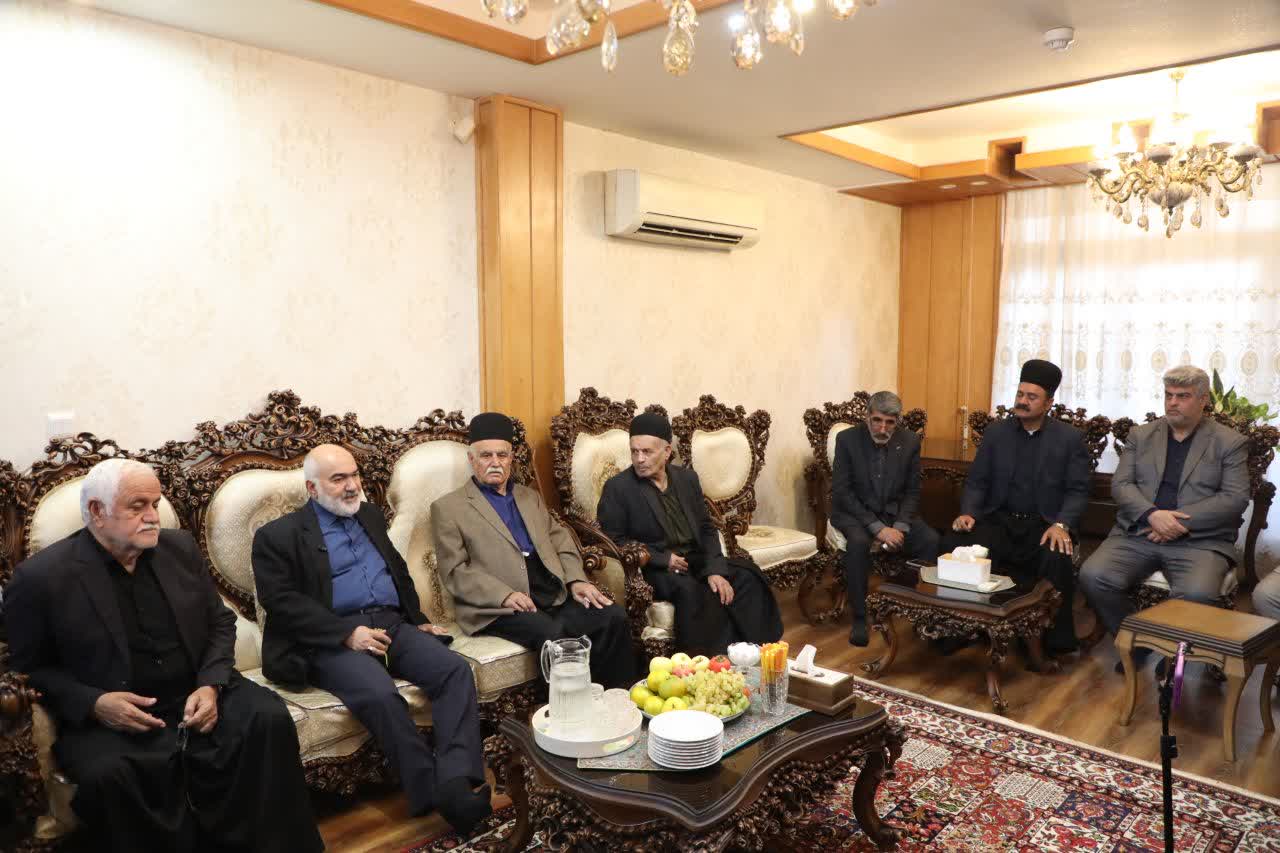 تجلیل استاندار خوزستان از اقدام فداکارانه خانواده بابادی در اهدای اعضای بدن فرزنشان؛ موالی‌زاده: نام امیرحسین در زمره شهیدان گران‌قدر ثبت می‌شود