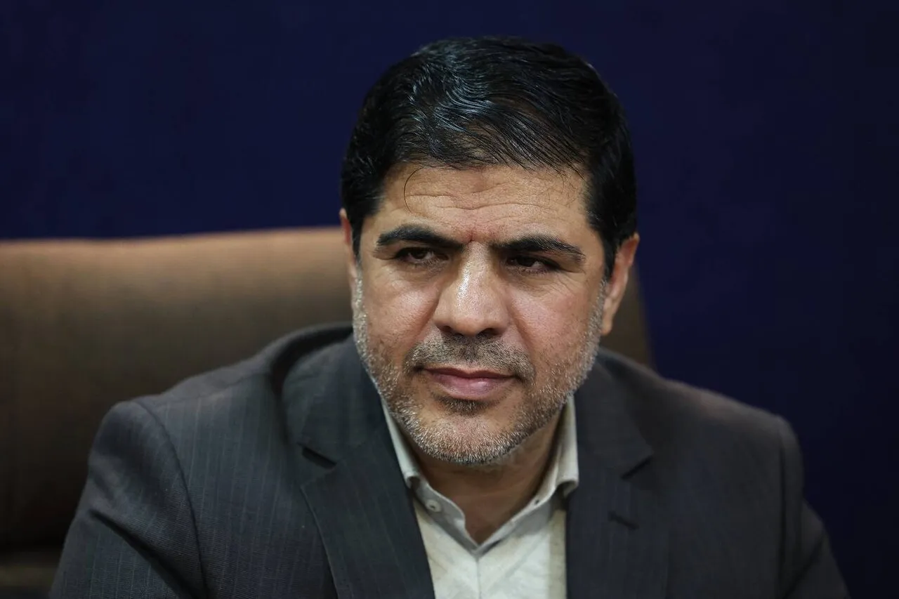 گروه‌های هدف برای اطلاع از سهمیه واکسن رایگان آنفلوآنزا با مراکز بهداشت تماس بگیرند/ واکسن سه‌ظرفیتی واکسی‌گریپ در شبکه بهداشت