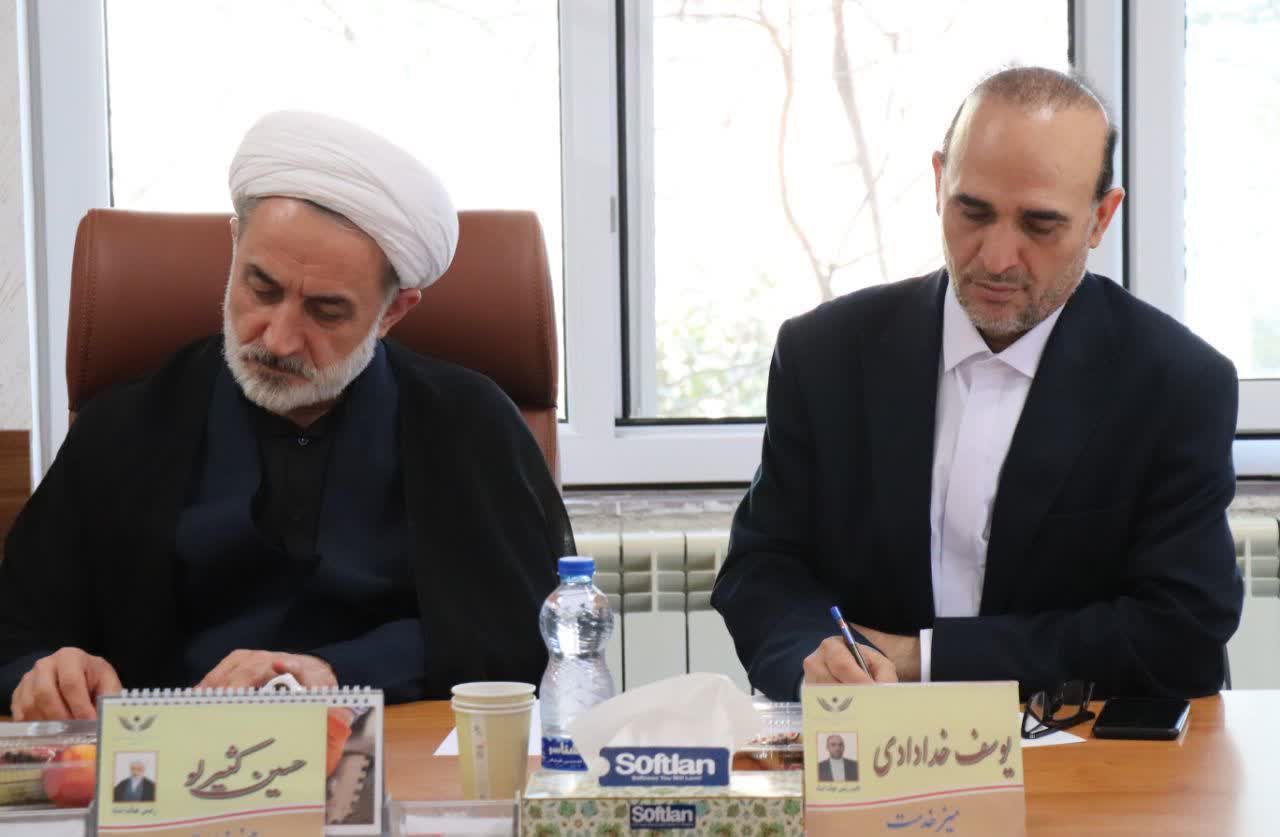خبرنگاران در خط مقدم جهاد تبیین و تأمین امنیت روانی جامعه قرار دارند / زمینه آزادی ۱۸ زندانی جرایم غیرعمد فراهم شد خبرنگاران در خط مقدم جهاد تبیین و تأمین امنیت روانی جامعه قرار دارند / زمینه آزادی ۱۸ زندانی جرایم غیرعمد فراهم شد