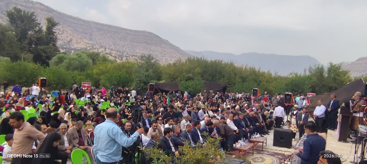 جشنواره شکرانه برداشت انار در اندیمشک برگزار شد