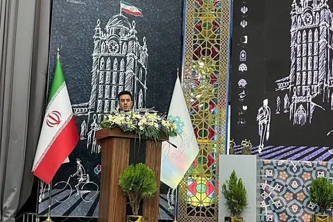 تئاتر خیابانی به تقویت نشاط اجتماعی و پویایی شهری کمک می‌کند