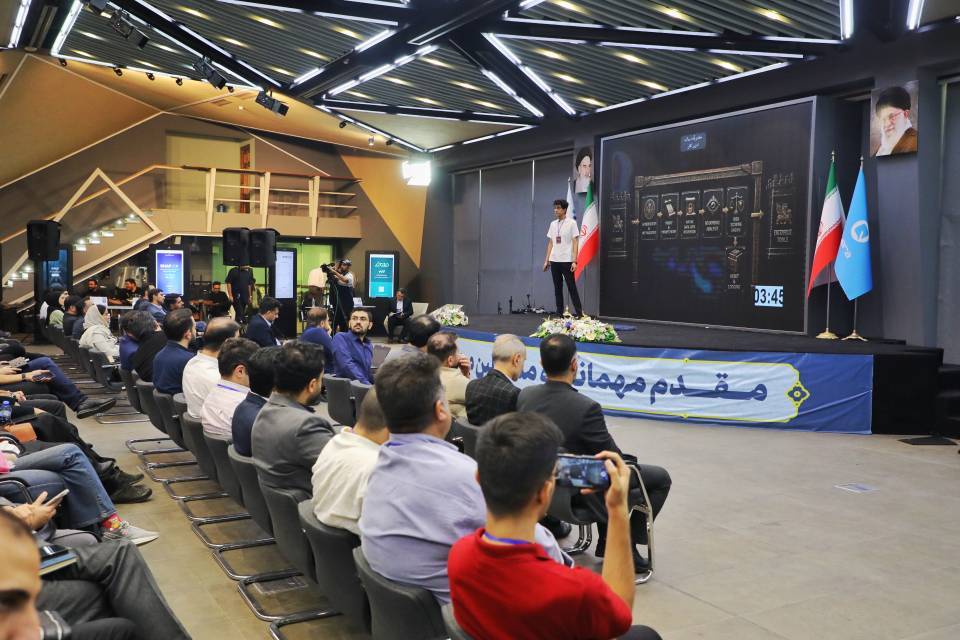 نخبگان استارتاپی خوش درخشیدند؛ ۶ دستاورد نوآورانه در مسیر توسعه هوش مصنوعی در کشور
