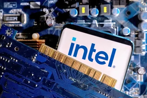 بحران تامین تراشه‌های جدید اینتل/ عرضه لپ‌تاپ‌های مجهز به Core Ultra Series ۳ کند شد