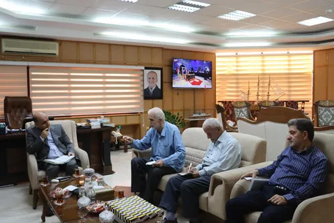 استاندار گیلان بر توسعه فعالیت های شوراهای کار تأکید کرد