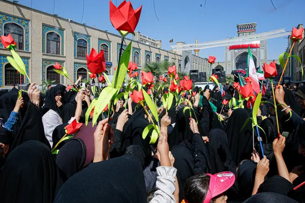  عزاداری هیئت کودکان در حرم مطهر امام هشتم(ع)