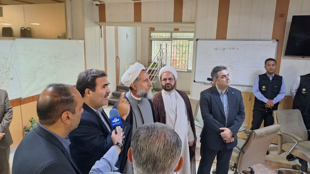 با رصد و پایش مستمر میزان مصرف انرژی مشترکین و مدیریت ناترازیها از پیک بار عبور می کنیم با رصد و پایش مستمر میزان مصرف انرژی مشترکین و مدیریت ناترازیها از پیک بار عبور می کنیم