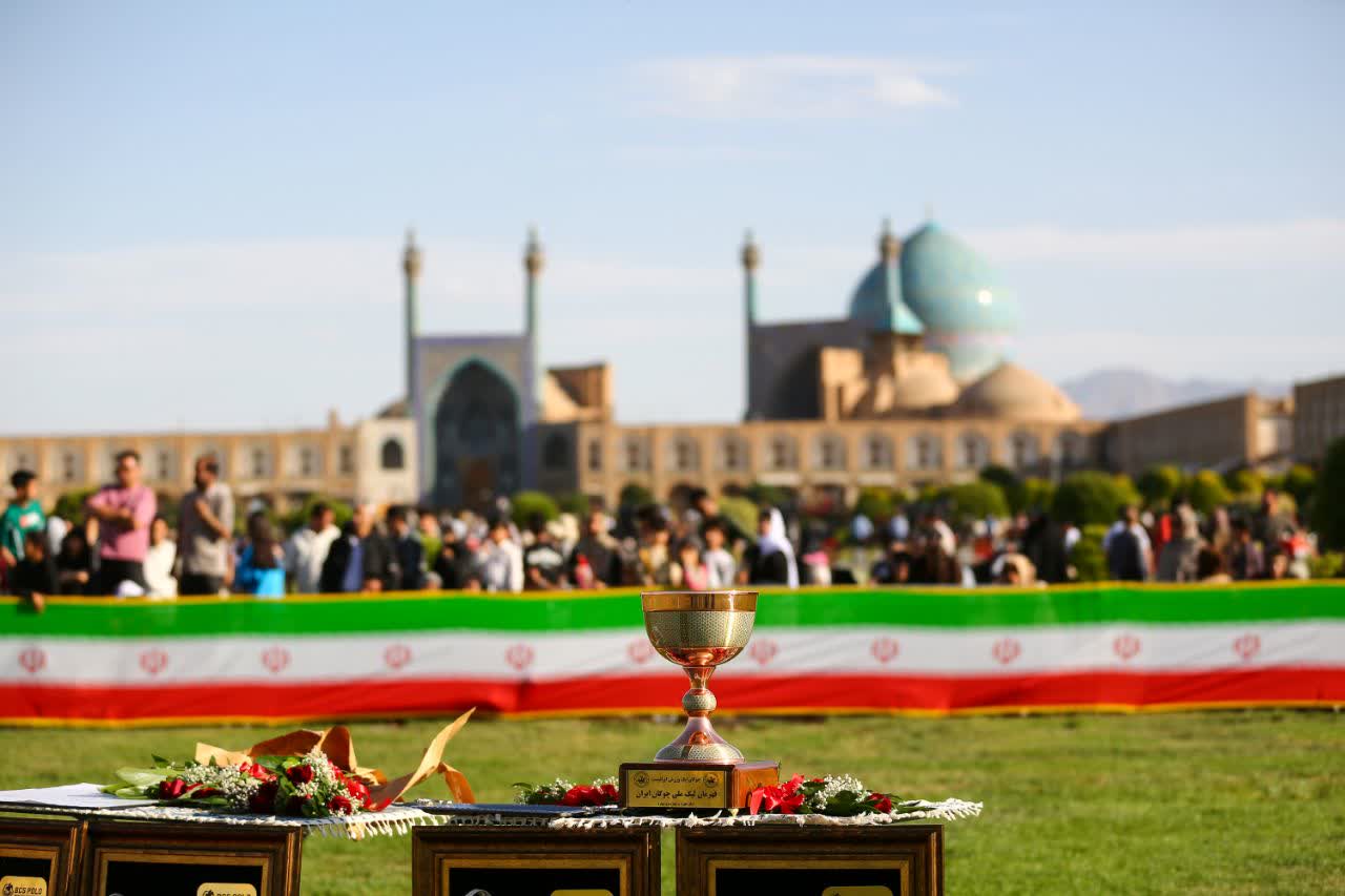 نقش‌جهان میزبان شکوه چوگان ایرانی/ جام قهرمانی لیگ ملی بر دستان بازیکنان «بسپار شیمی سپیدان» آرام گرفت