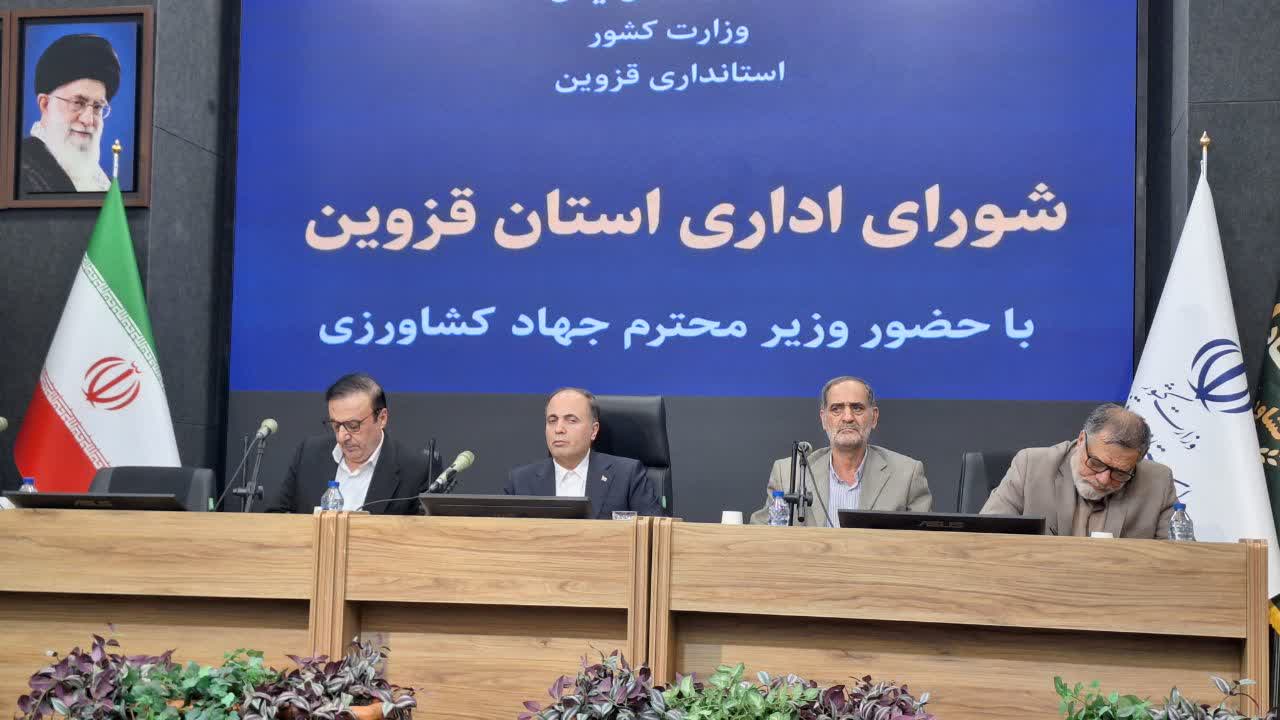 عباسپور خواستار تسریع در اجرای طرح‌های انتقال آب با لوله و نوسازی ماشین‌آلات کشاورزی شد