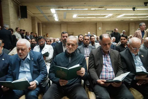 مراسم ختم «احمد ناطق نوری»
