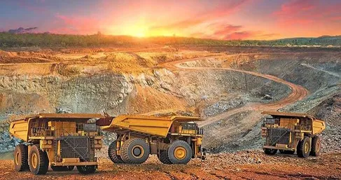 تداوم تولید و توسعه ظرفیت‌های صنعت و معدن