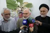 استاندار خوزستان: ایران به برکت خون شهدا در این جنگ پیروز خواهد شد / خدمت به خانواده شهدا در برابر مجاهدت‌هایشان ناچیز است