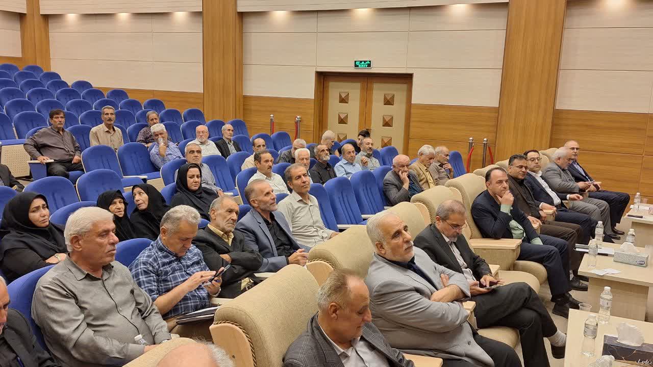 اجرای کامل مصوبات شورای عالی کار و تقویت خدمات درمانی مطالبه جامعه کارگری است اجرای کامل مصوبات شورای عالی کار و تقویت خدمات درمانی مطالبه جامعه کارگری است