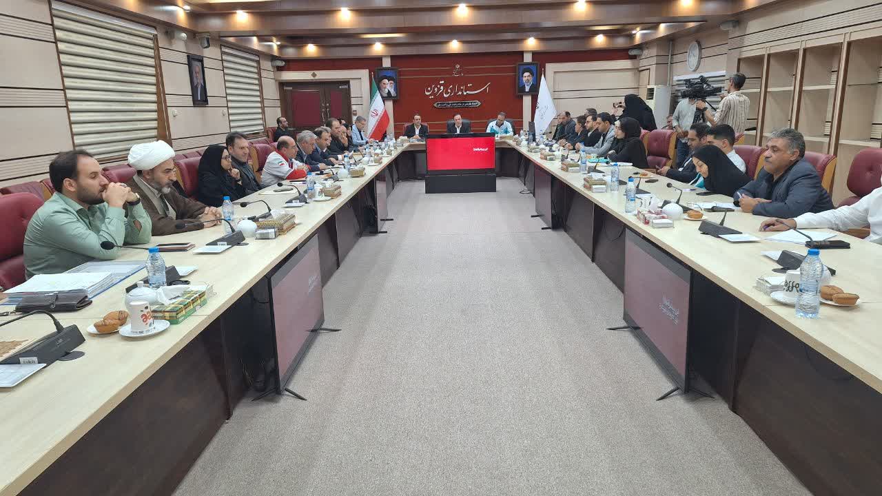 نوذری: کاهش نرخ باروری و ازدواج هشدار جدی است؛ حمایت از خانواده‌های جوان باید تقویت شود