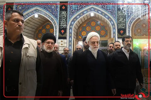حضور رئیس قوه قضاییه در حرم حضرت معصومه (س) و زیارت مزار شهیدان موسوی و لاریجانی