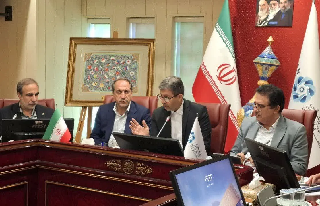 استاندار اصفهان: اقتصاد پوشاک ایرانی-اسلامی با ورود جوانان و هویت‌بخشی به طراحی لباس رونق می‌گیرد