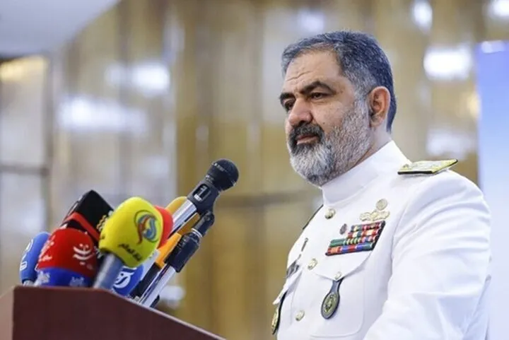 Iran deploys light submarines in Strait of Hormuz to intercept hostile vessels