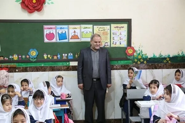 تاکید سازمان پژوهش بر اجرای انعطاف‌پذیر برنامه‌های درسی در مدارس