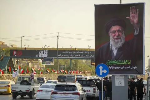 گزارش المیادین از استقبال هیأت‌های مختلف از پیکر رهبر شهید انقلاب در نجف اشرف