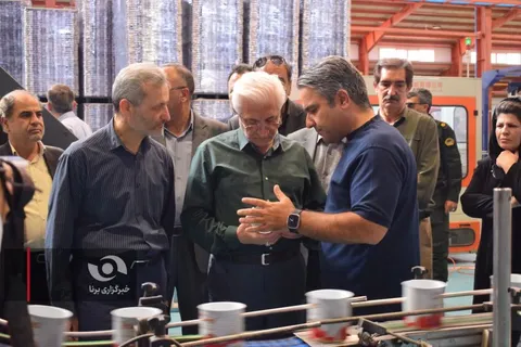 اختلال در خدمات بانکی، پرداخت حقوق کارگران کارخانه قوطی‌سازی فاروج را به مشکل انداخت/ استاندار پای کار آمد