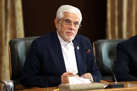 عارف: مسیرهای تجاری جایگزین فعال شده‌اند