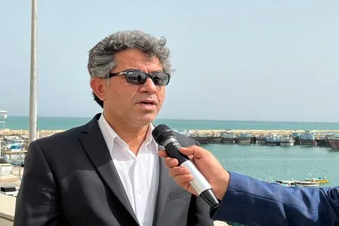 خارج‌سازی ۴ هزار تُن از مغروقه شهید خانیان در اروند رود / بازگشت دو پست اسکله بندر خرمشهر به چرخه عملیات پس از ۴۶ سال