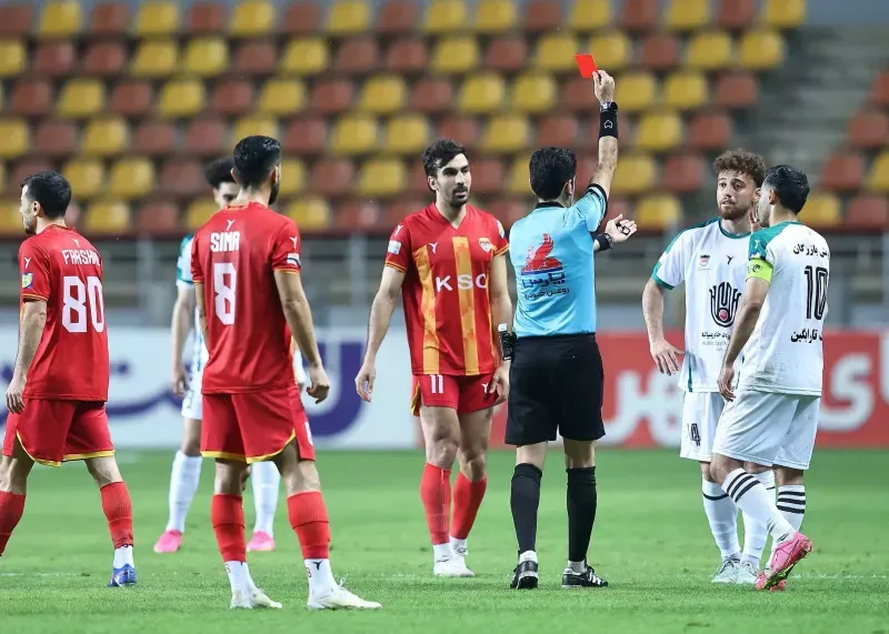 ذوب آهن _ پرسپولیس/ فولادشهر؛ زمین رکوردها