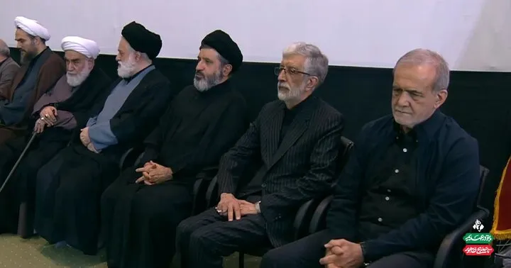 حضور رئیس‌جمهور در مراسم چهلم تدفین رهبر شهید انقلاب