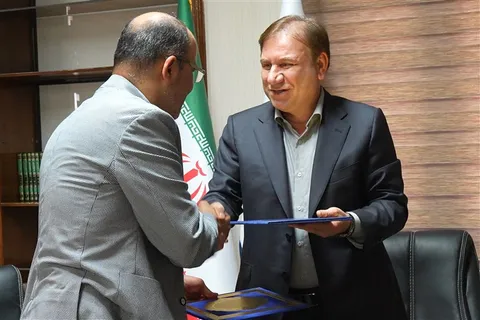 تفاهم‌نامه توسعه زنجیره ارزش آبزیان در بوشهر امضا شد