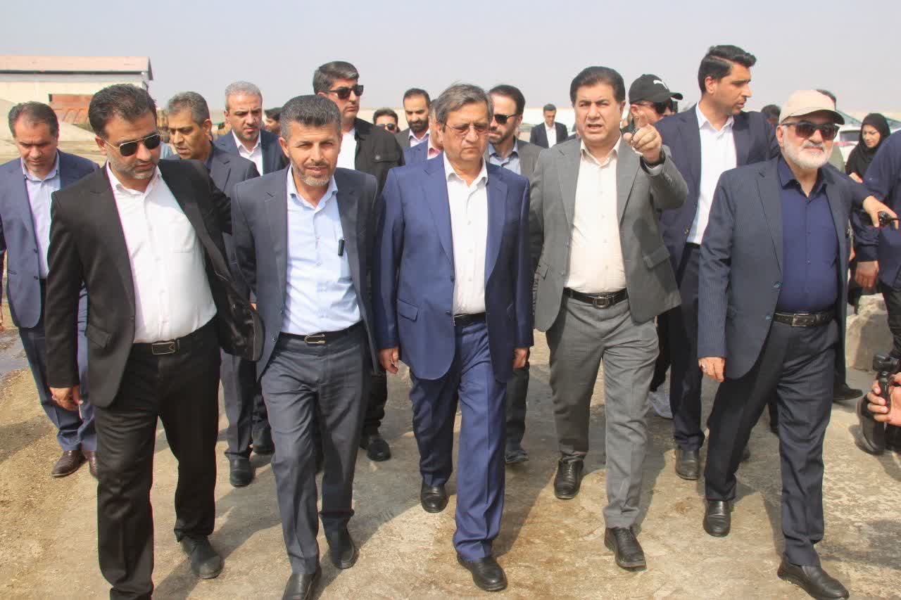 رییس کل بانک مرکزی: ارز کافی برای پاسخگویی به نیاز بازار داریم / اجازه نمی‌دهیم تلاطم و نوسان بر بازار ارز حاکم شود