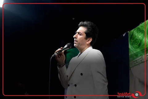 محمد معتمدی در میدان انقلاب برای ایران خواند