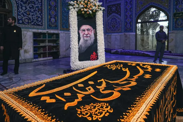  مزار مطهر رهبر شهید انقلاب اسلامی در حرم مطهر رضوی -2