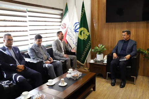 بررسی وضعیت تیم فوتبال اتحاد سرخس با حضور مدیرکل ورزش و جوانان خراسان رضوی