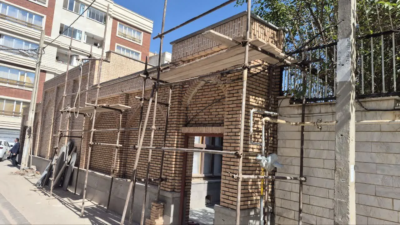 تأکید فرماندار اردبیل بر تسهیل اجرای پروژه ساماندهی حسینیه حاج عبادالله