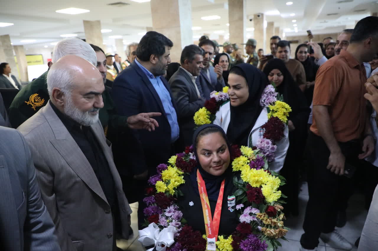 استاندار خوزستان: قهرمانان پاراآسیایی مایه افتخار خوزستان هستند / برای حمایت از قهرمانان ورزشی استان از هیچ تلاشی دریغ نمی‌کنیم