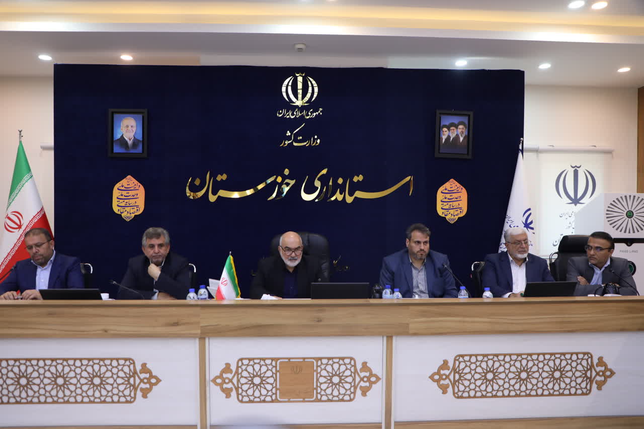 استاندار: تمرکز اشتغال خوزستان باید بر صنایع میاندستی و پاییندستی باشد / نگاه صرف اداری به اشتغال راهگشا نیست استاندار: تمرکز اشتغال خوزستان باید بر صنایع میاندستی و پاییندستی باشد / نگاه صرف اداری به اشتغال راهگشا نیست