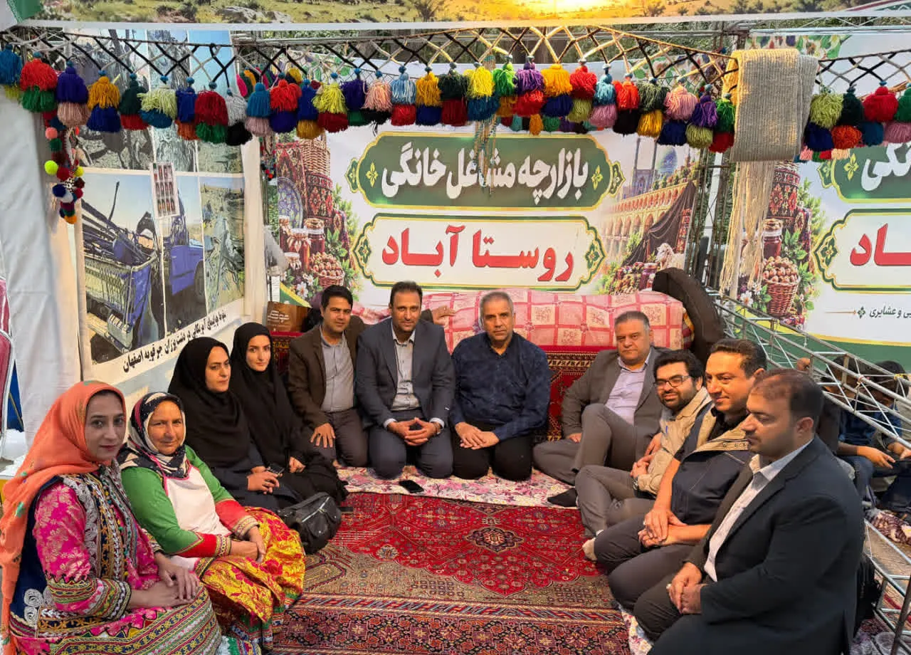 جشنواره کارآفرینی بانوان جرقویه با ۱۰۰ غرفه در اصفهان برپا شد