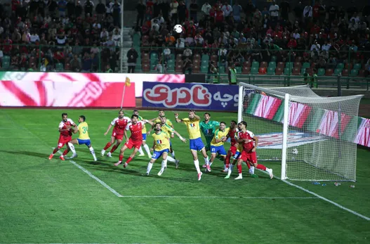 دیدار تیم های فوتبال پرسپولیس- صنعت نفت آبادان
