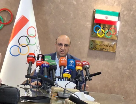 علی نژاد: شرایط فوتبال با رشته‌های دیگر قابل مقایسه نیست/ امیدواریم وزنه‌برداری سهم مهمی در سبد مدال‌های طلای ایران در بازی‌های آسیایی و المپیک داشته باشد