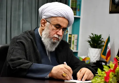 پیام آیت الله رمضانی در قدردانی از حضور مردم در آیین های تشییع امام شهید