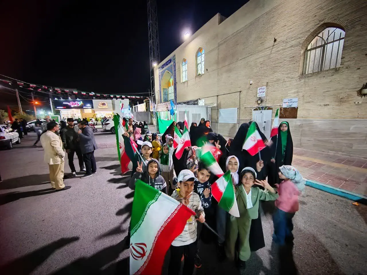 گرامیداشت چهلمین روز شهادت دانش‌آموزان میناب در یزد؛ رویدادی فرهنگی با محوریت مقابله با جنگ روایت‌ها