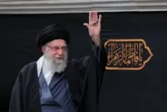 نگاهی به زندگینامه‌ی حضرت آیت‌ الله سید علی حسینی خامنه‌ای