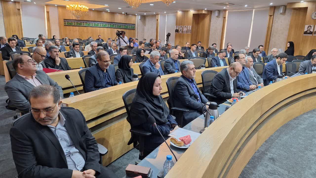 اتاق بازرگانی قزوین در پیگیری و حل چالشهای فعالان اقتصادی رتبه نخست کشور را کسب کرد اتاق بازرگانی قزوین در پیگیری و حل چالشهای فعالان اقتصادی رتبه نخست کشور را کسب کرد