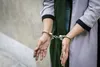 دستگیری جیب‌بر زن با ۳۰ فقره سرقت