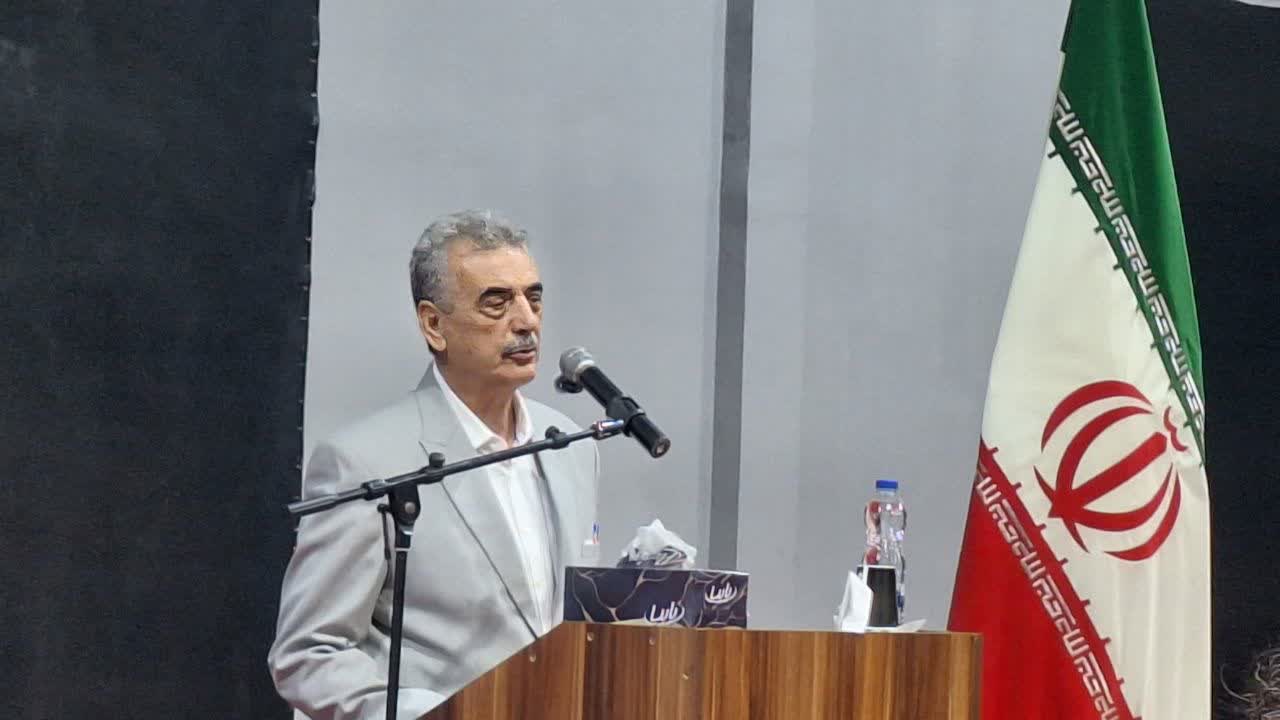 تجلیل از «داود محمدی» رئیس هیئت تنیس روی میز استان قزوین، به پاس چهار دهه خدمت به ورزش تجلیل از «داود محمدی» رئیس هیئت تنیس روی میز استان قزوین، به پاس چهار دهه خدمت به ورزش