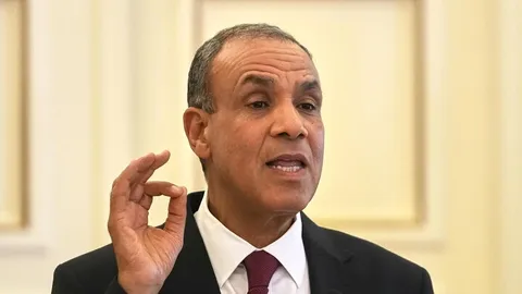 مصر و ایتالیا خواستار کاهش تنش ها و حفاظت از دریانوردی شدند