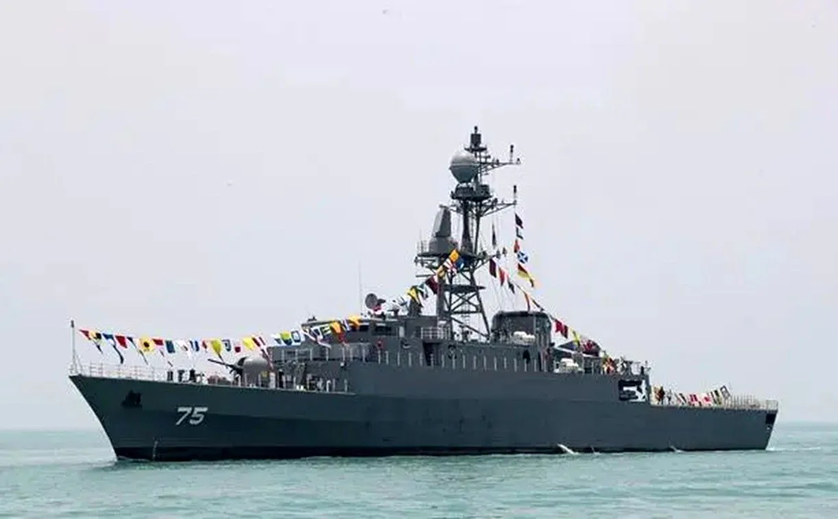 نتیجه جنایت آمریکا؛ ۱۰۴ شهید و ۳۲ مجروح در حمله به ناو دنا