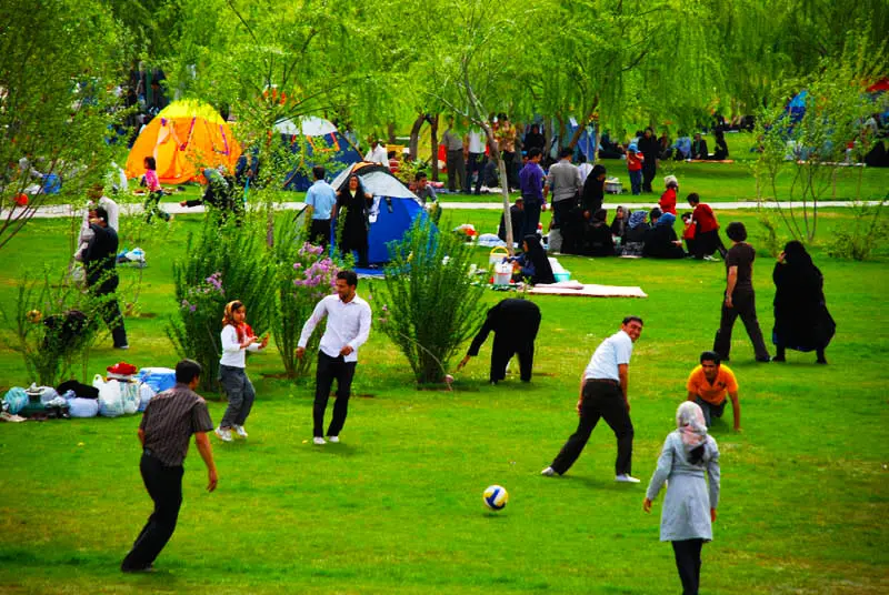 روز طبیعت را با صیانت از محیط زیست و فضای سبز سپری کنیم