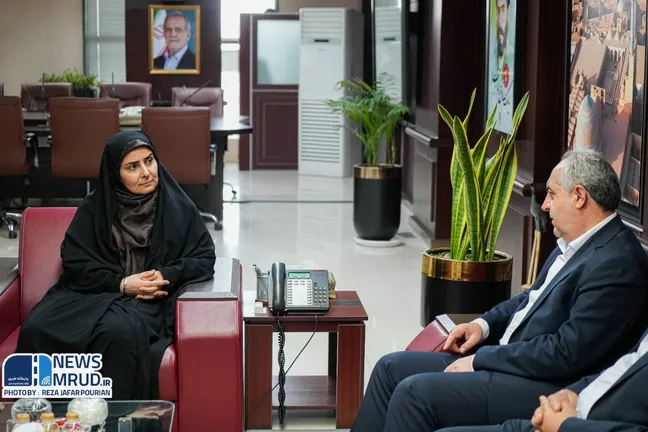 دیدار استاندار آذربایجان شرقی با وزیر راه و شهرسازی/ وزیر راه دستورات ویژه برای تأمین اعتبار بازسازی‌ها و پروژه‌های استان صادر کرد