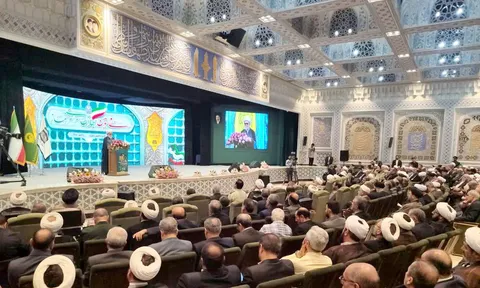 تولیت آستان قدس رضوی: با عمل خود باید دیگران را جذب به امور مذهبی و معنوی کنیم